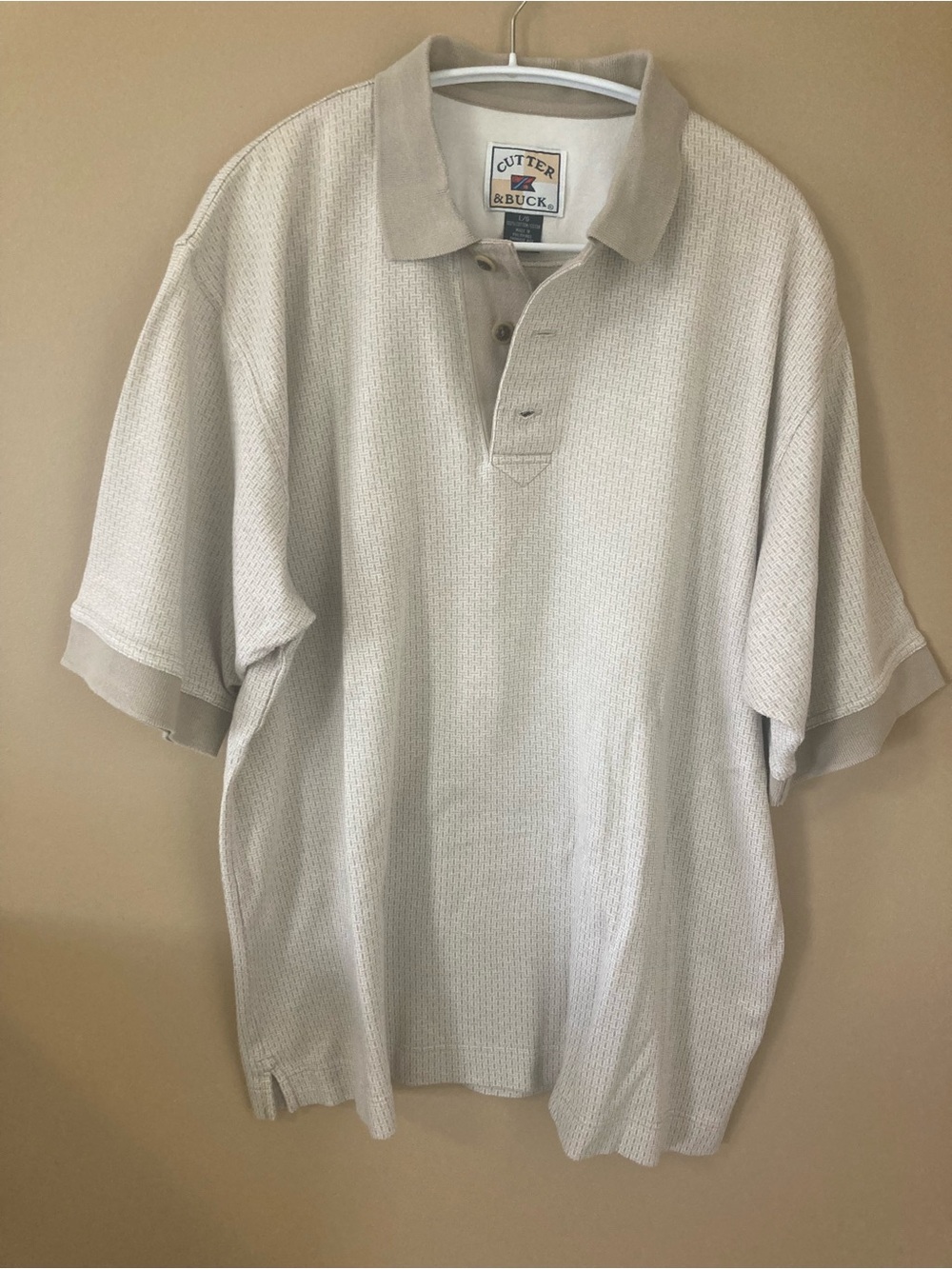 Cutter and Buck Men’s Polo Size Large